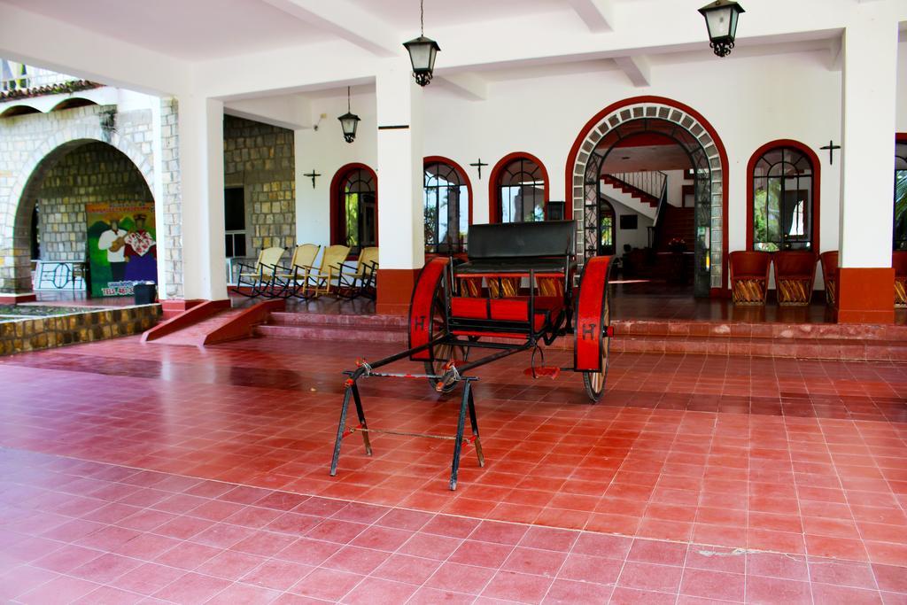 Hotel Spa Taninul Los Puentes Exterior foto
