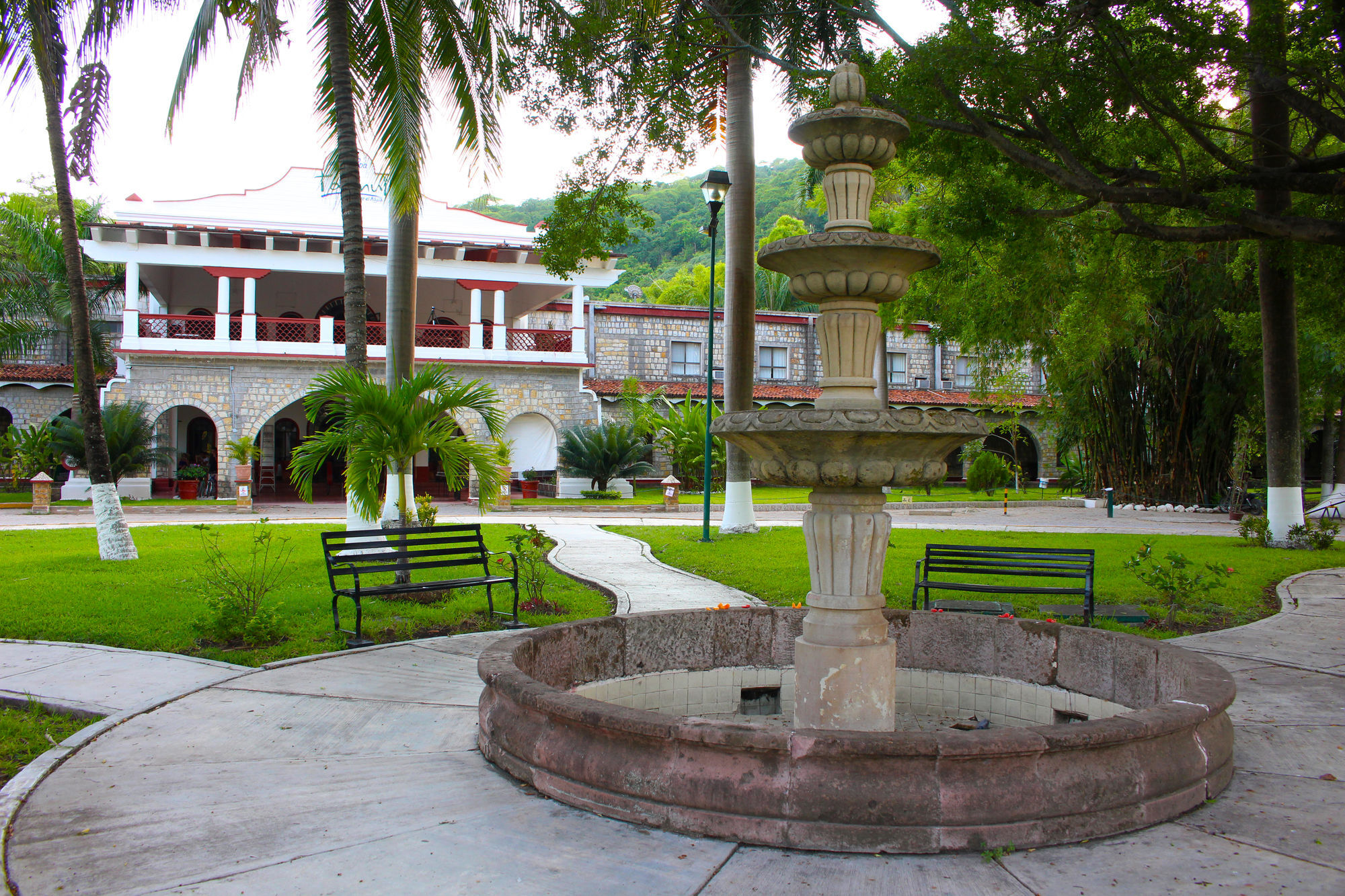Hotel Spa Taninul Los Puentes Exterior foto